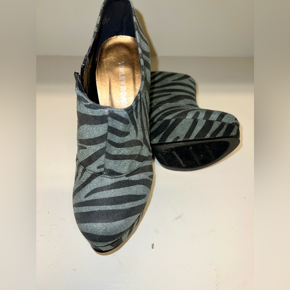 Tinley Road Heels